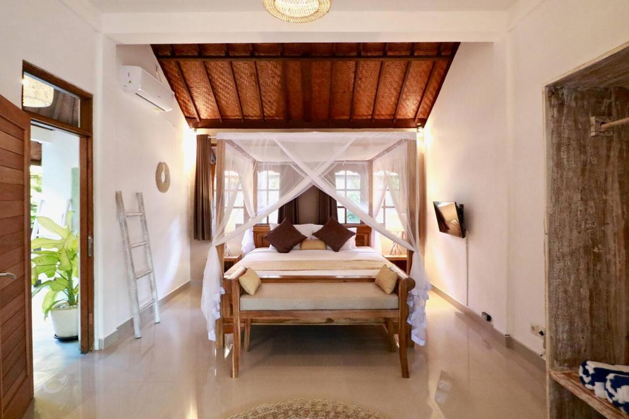 Santai, Huge Garden Square Villa *